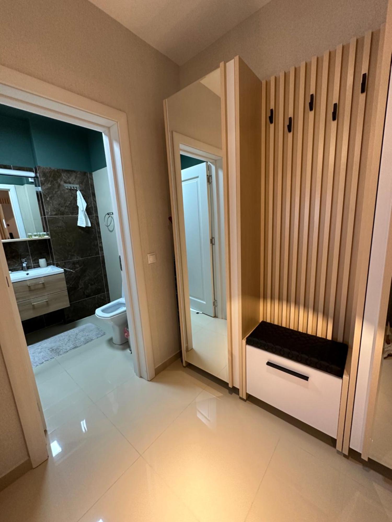 Complex Rediu 54 Luxury Apartaments ヤシ エクステリア 写真