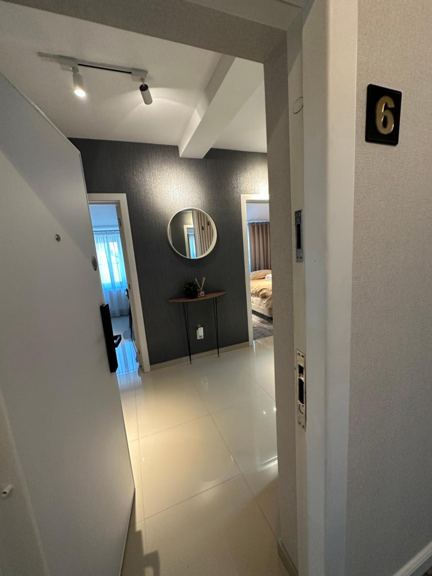 Complex Rediu 54 Luxury Apartaments ヤシ エクステリア 写真