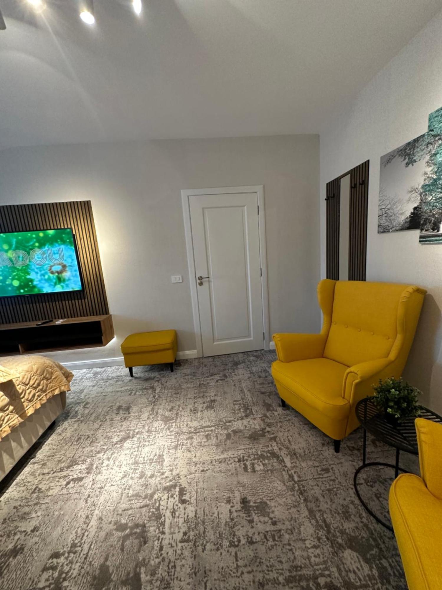 Complex Rediu 54 Luxury Apartaments ヤシ エクステリア 写真
