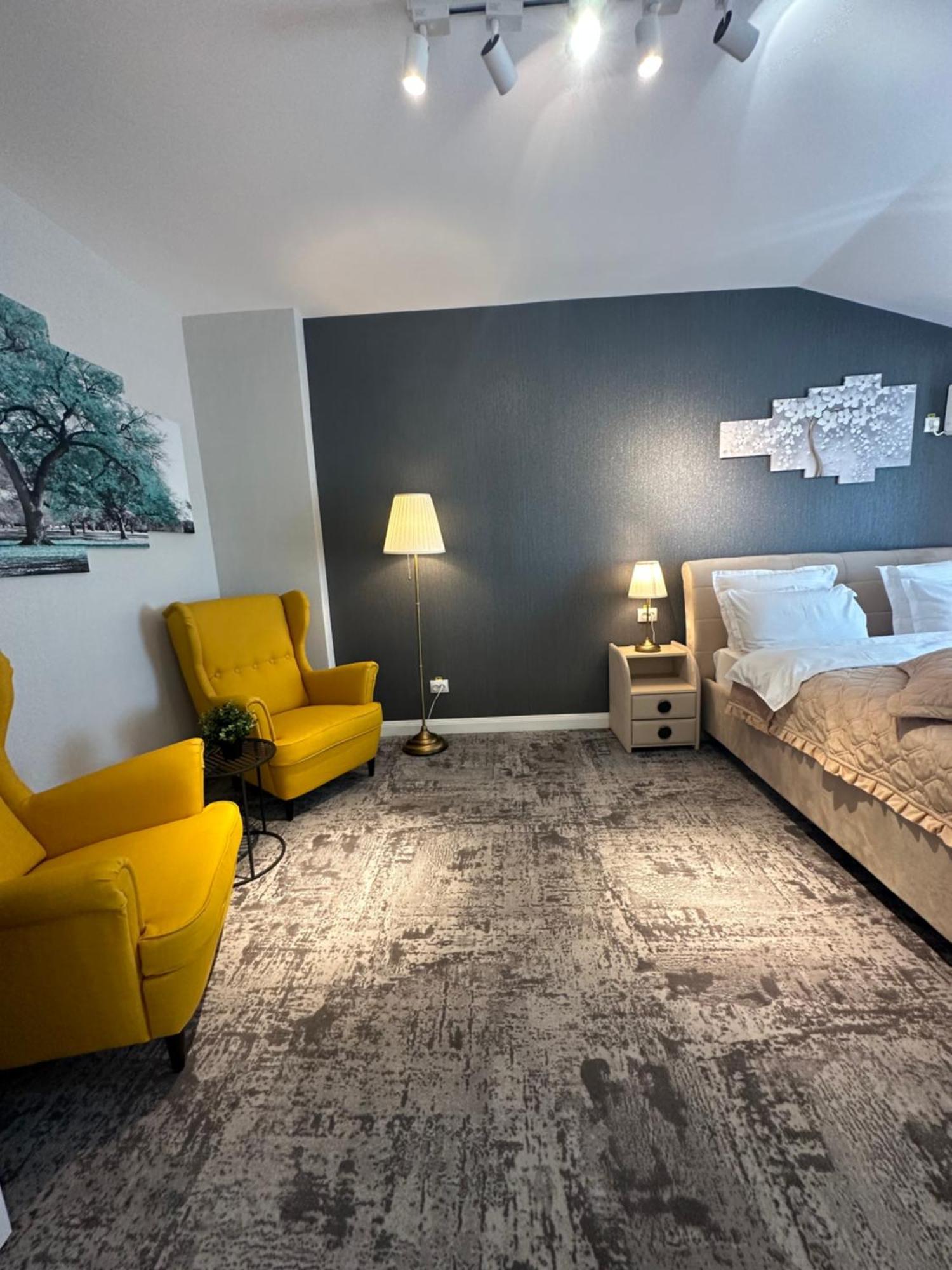 Complex Rediu 54 Luxury Apartaments ヤシ エクステリア 写真